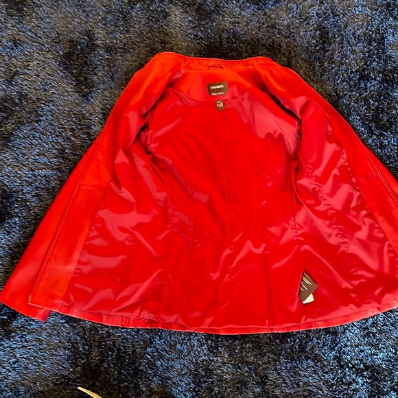 Danier Italian Leather Lamb’s skin jacket - Picture 4 of 10